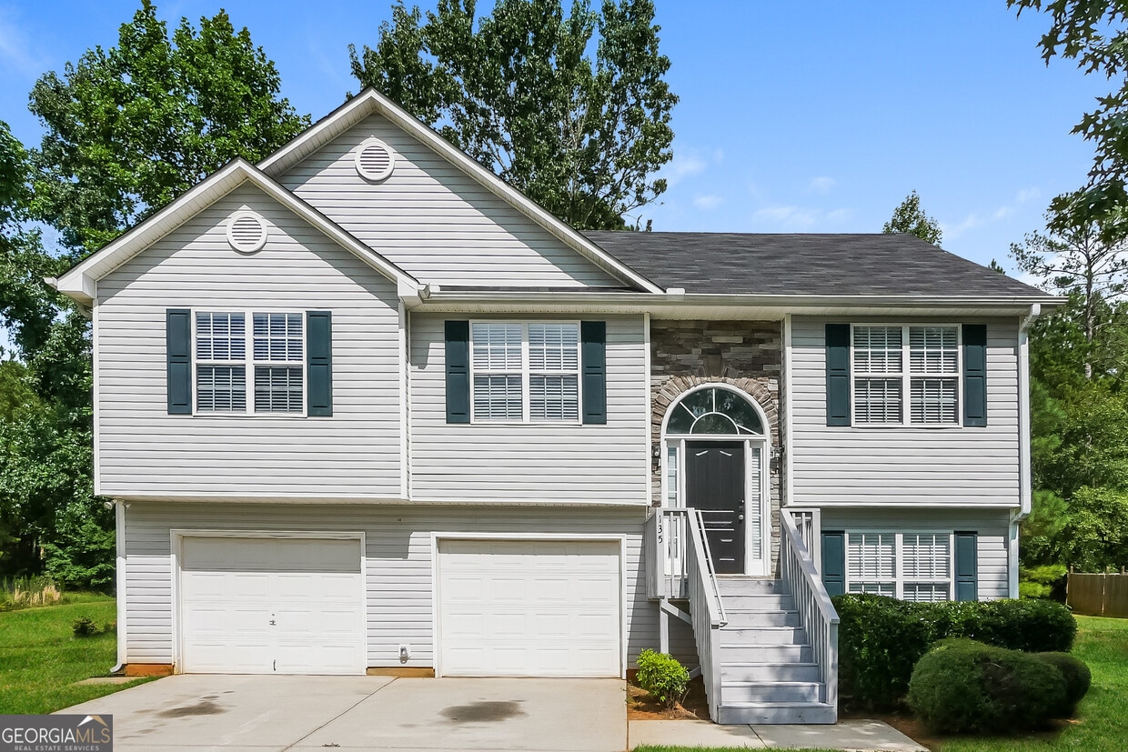 Primary Photo - 135 Tara Way