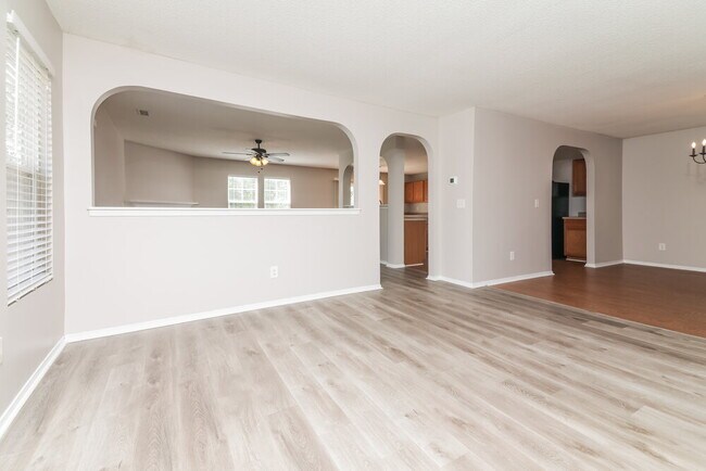 Building Photo - 3120 Varcroft Rd