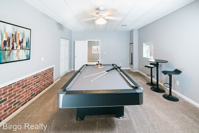 Building Photo - 2 br, 1 bath House - 852 W North Ave