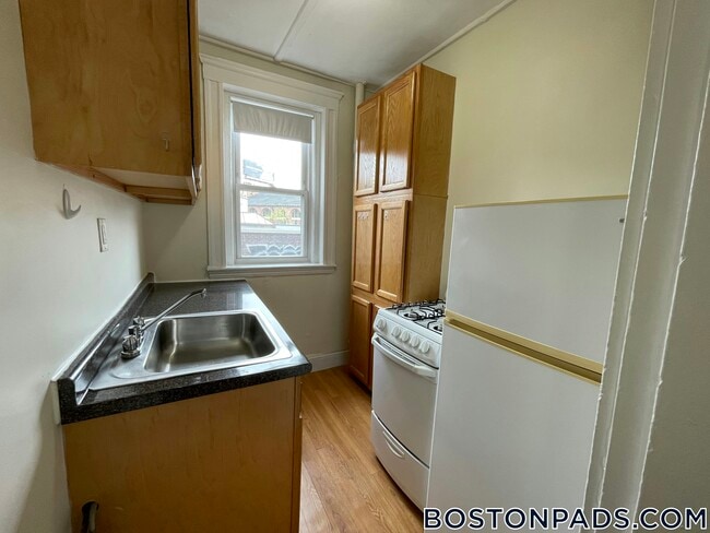 Building Photo - 1179 Boylston St
