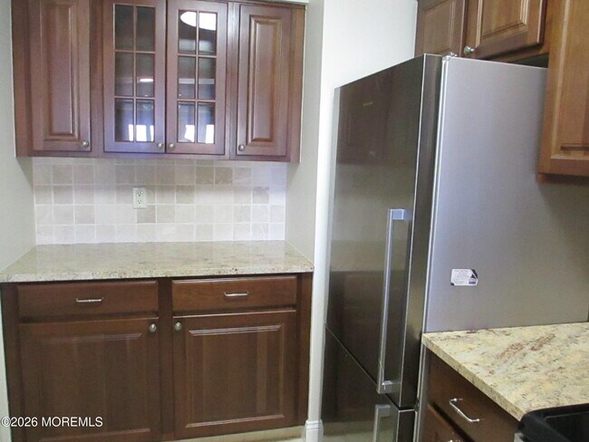 Foto del edificio - 32 Center Ave