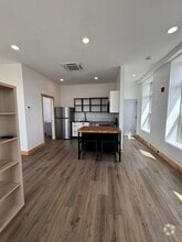 Building Photo - 1190 Stafford Rd