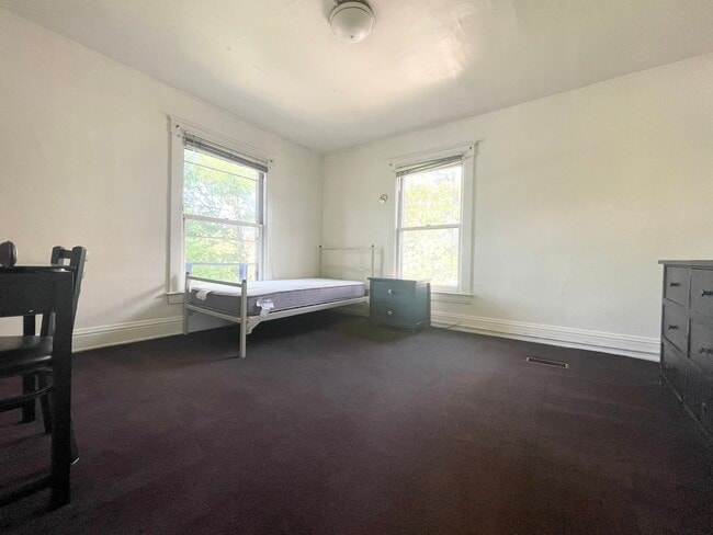 Building Photo - 1304 Geddes Ave