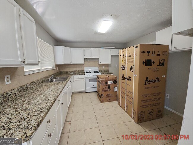 Foto del edificio - 9020 Raven Dr