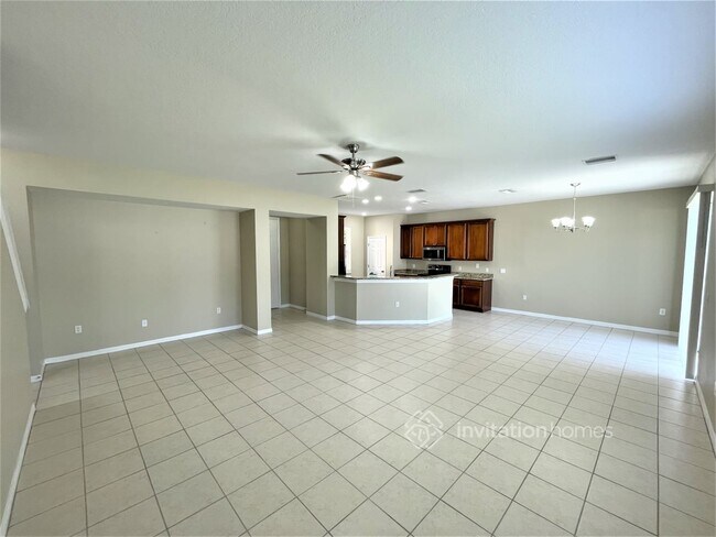 Foto del edificio - 10420 Frog Pond Dr