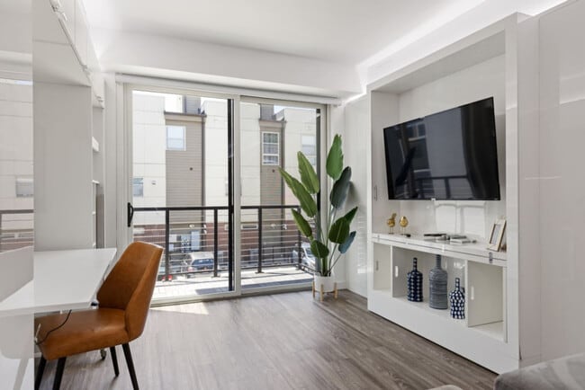 Building Photo - 12607 Larchmere Blvd