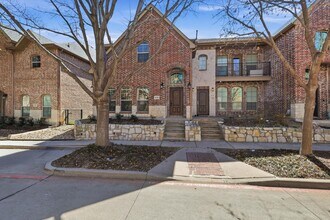 Building Photo - 6789 Cortona Ln