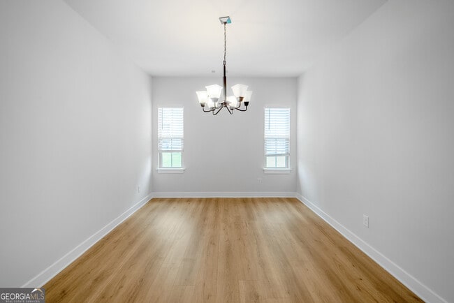 Building Photo - 533 Daffodil Ln