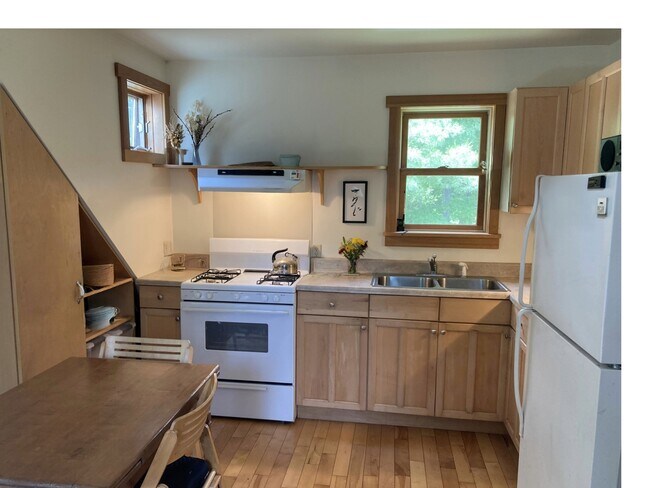 Cocina - 738 Elm Street Ext