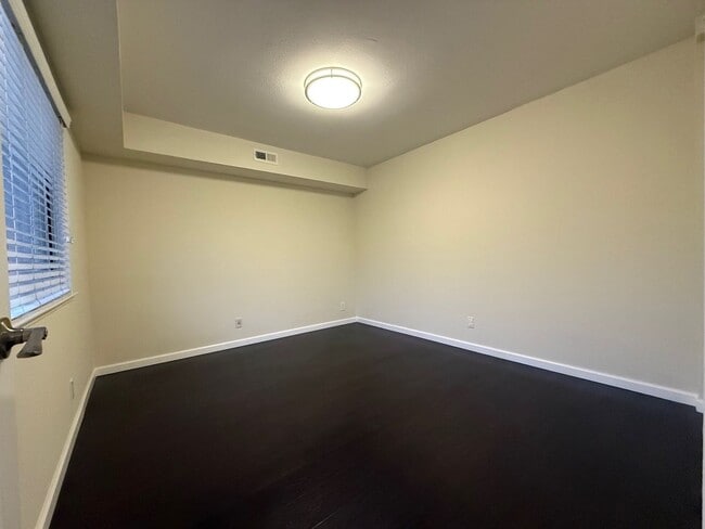 Photo - 345 Abbot Ave Apartment