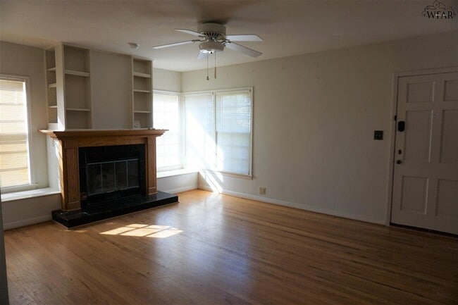 Building Photo - 1681 Woodrow Ave