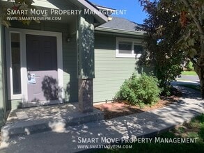 Building Photo - 9978 W Sleepy Hollow Ln