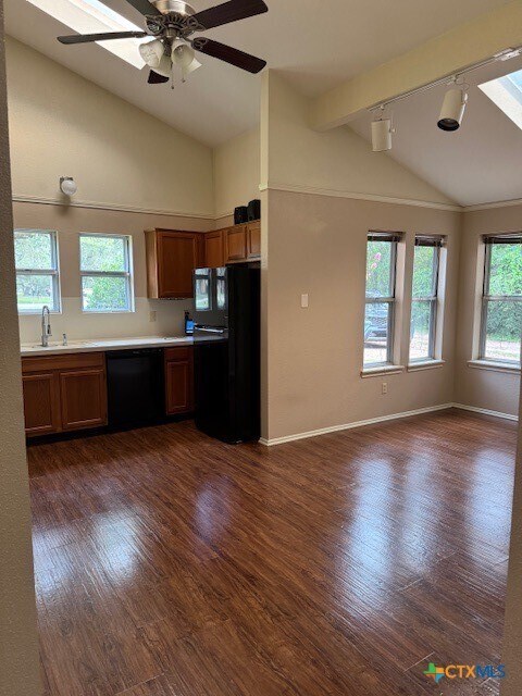 Foto del edificio - 778 Live Oak Dr