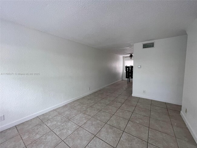 Building Photo - 821 NW 46th Ave