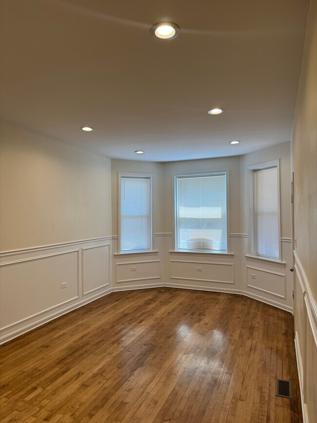 Foto del edificio - 5432 W 23rd St