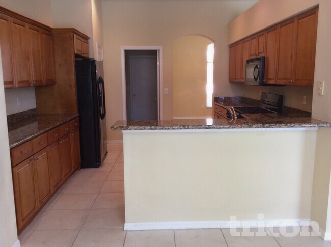 Foto del edificio - 28634 Hanging Moss Loop