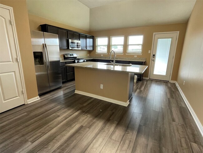 Foto del edificio - 832 Mockingbird St