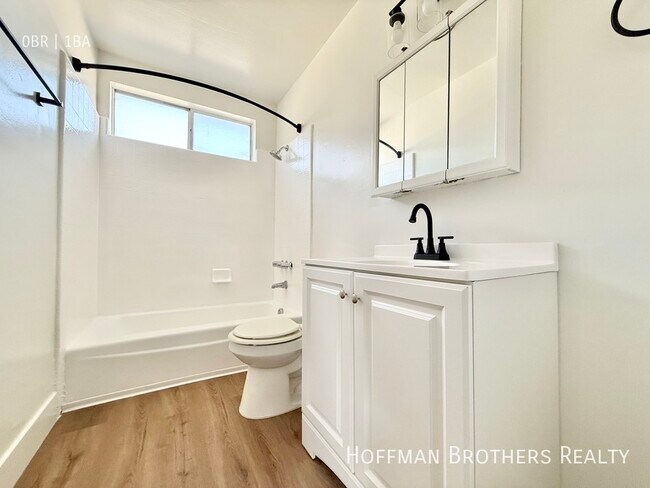 Foto del edificio - 4533 Pickford St