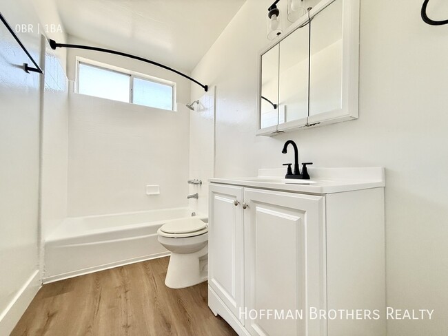 Building Photo - 4533 Pickford St