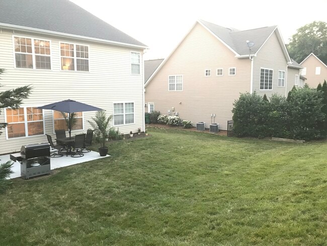 Building Photo - 6518 Ballybay Dr