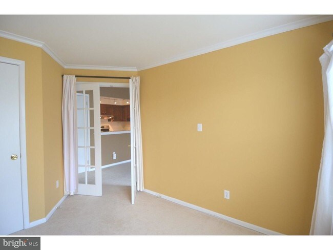 Building Photo - 112 Lowell Ct