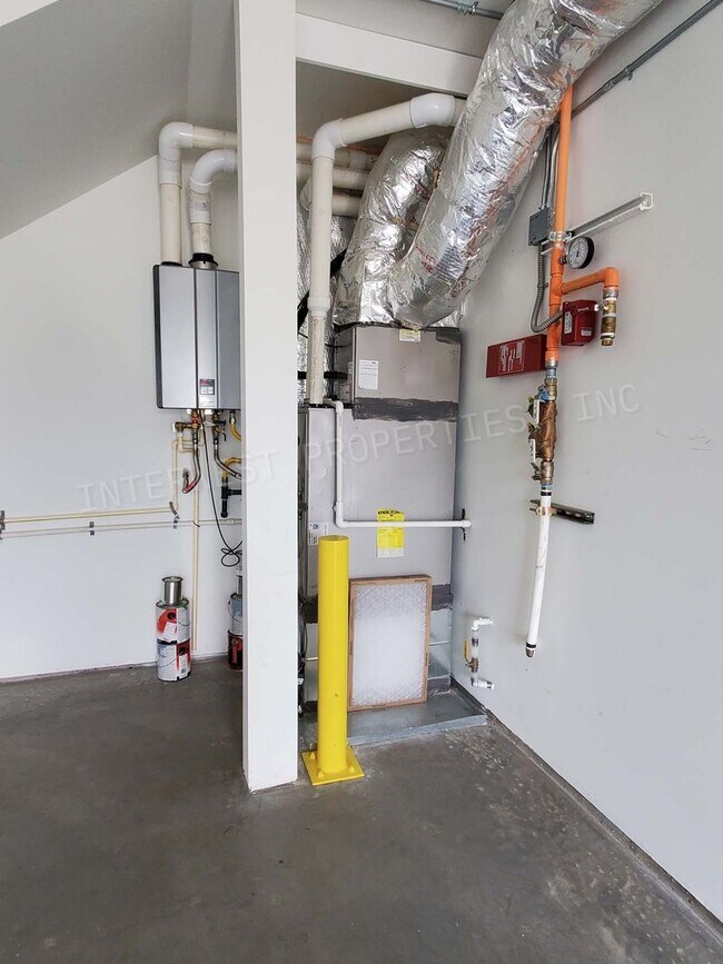 Foto del edificio - PERE02--*