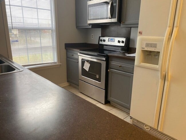 Photo - 3 Bed/2 Bath house for rent in Barnett Bend- Flowood