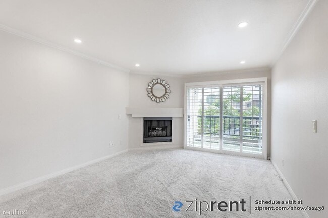 Foto del edificio - 1 br, 1 bath Condo - 5545 Canoga Ave, Wood...