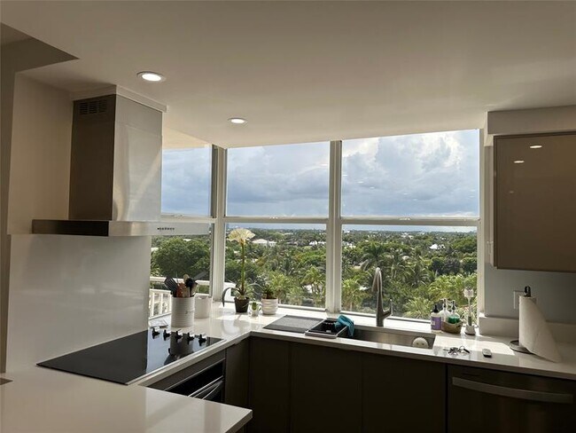 Foto del edificio - 5200 N Ocean Blvd