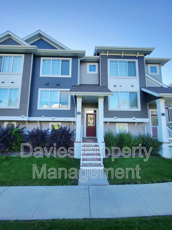 Building Photo - 140 Youville Dr E Northwest