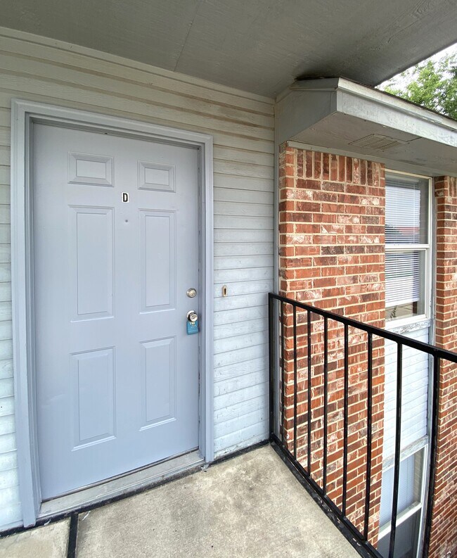 Building Photo - 1706 Windward Dr