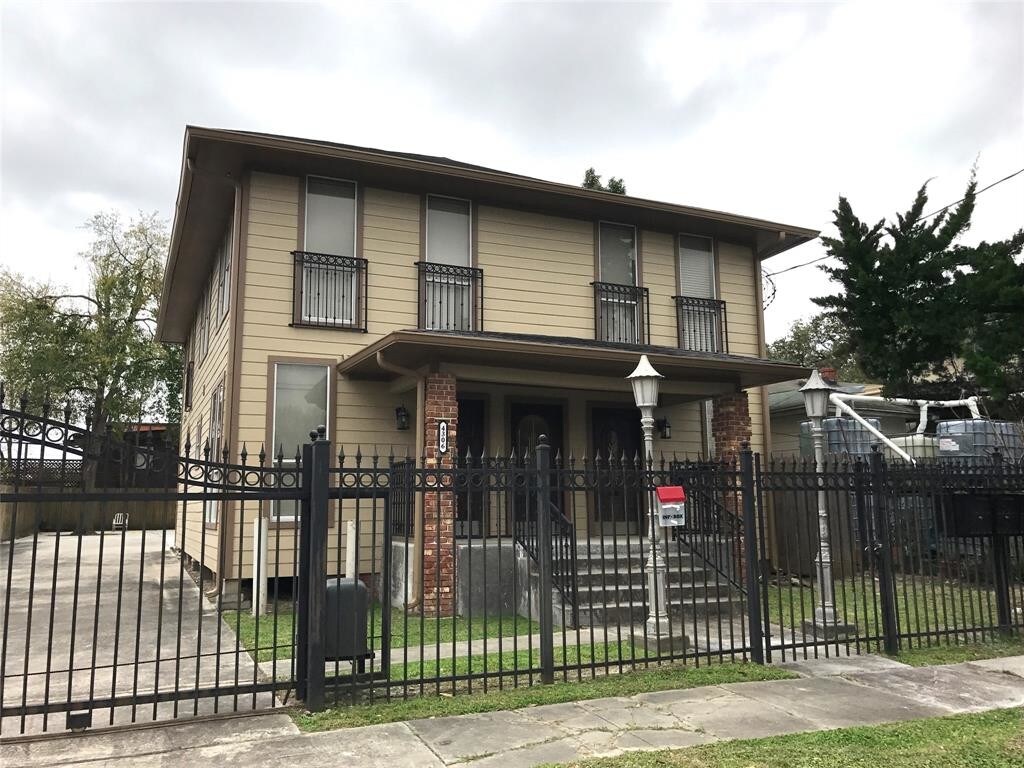 Primary Photo - 4306 Wilmer St
