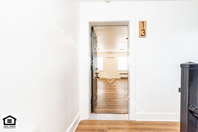 Foto del edificio - 1823 Griswold Dr