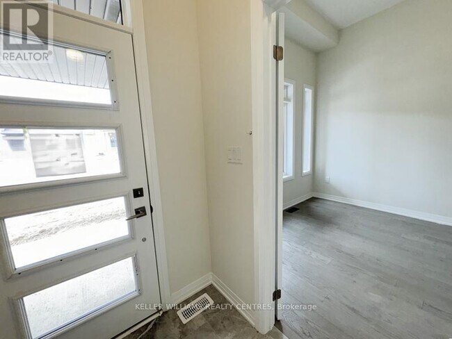 Building Photo - 3157 SEARIDGE St