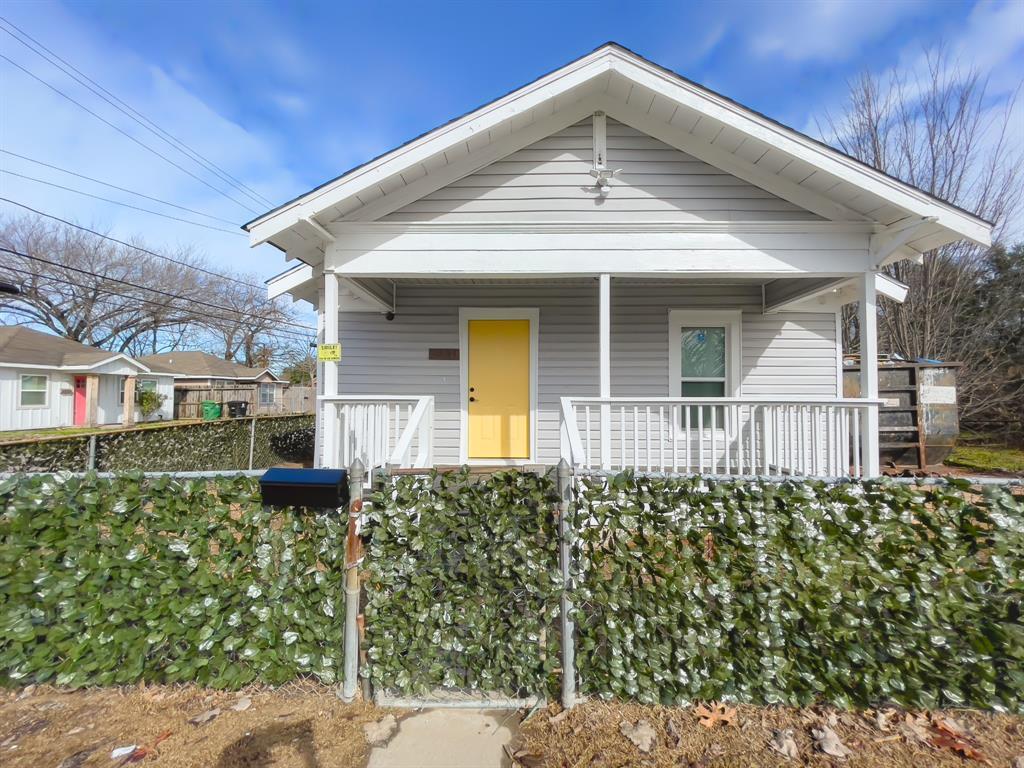 Primary Photo - 3201 Adelia St