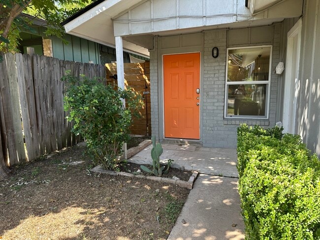 Building Photo - 508 Blackson Ave unit A