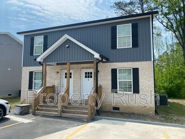 Building Photo - 3261 Chattanooga Rd.