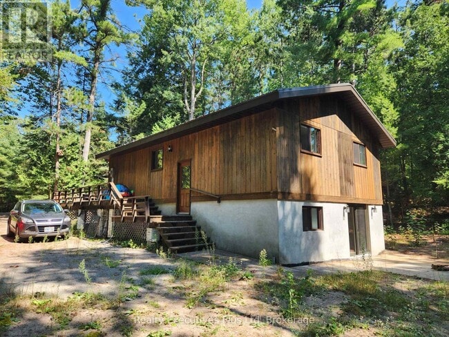 Building Photo - 2 Zelia Ct