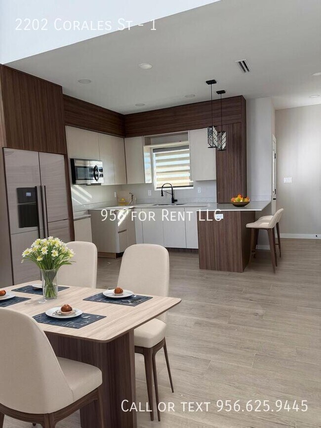 Foto del edificio - 2202 Corales St