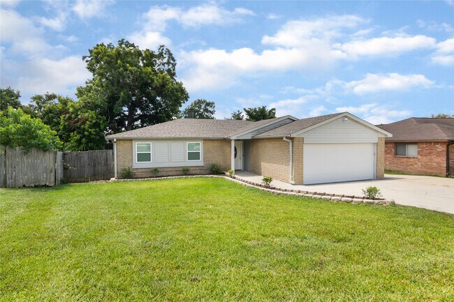 Foto del edificio - 12757 Lake Conroe Hills Dr