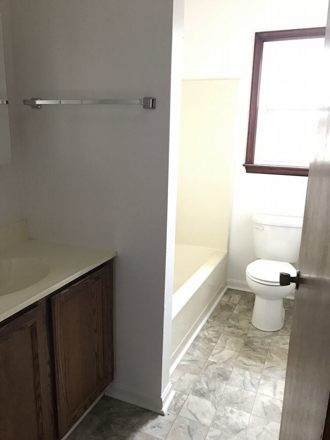 Building Photo - Home for Rent in Bealeton