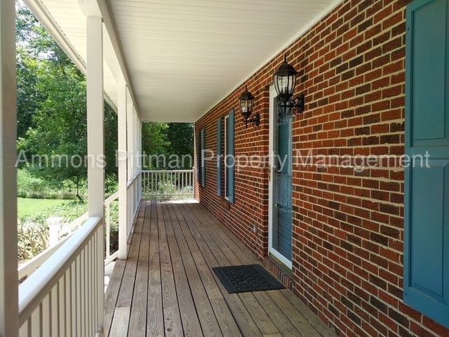 Foto del edificio - 3 Bedroom Ranch Style Home with Basement