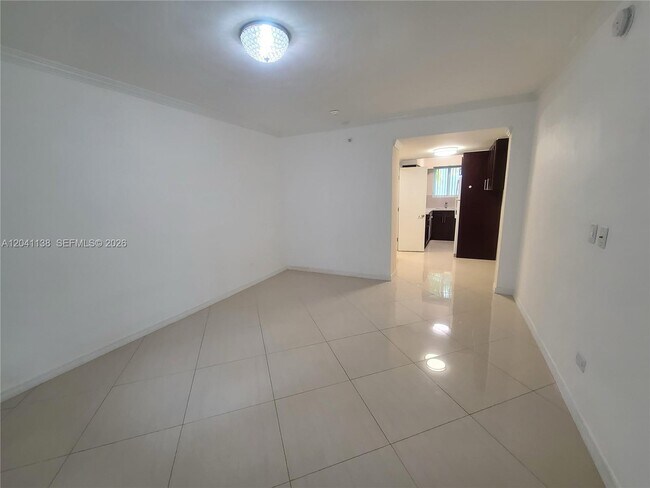 Foto del edificio - 220 Collins Ave