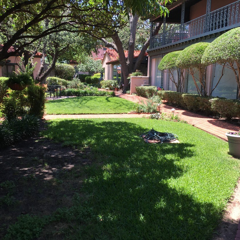 6131 Curzon Ave, Fort Worth, TX 76116 Apartments in Fort Worth, TX