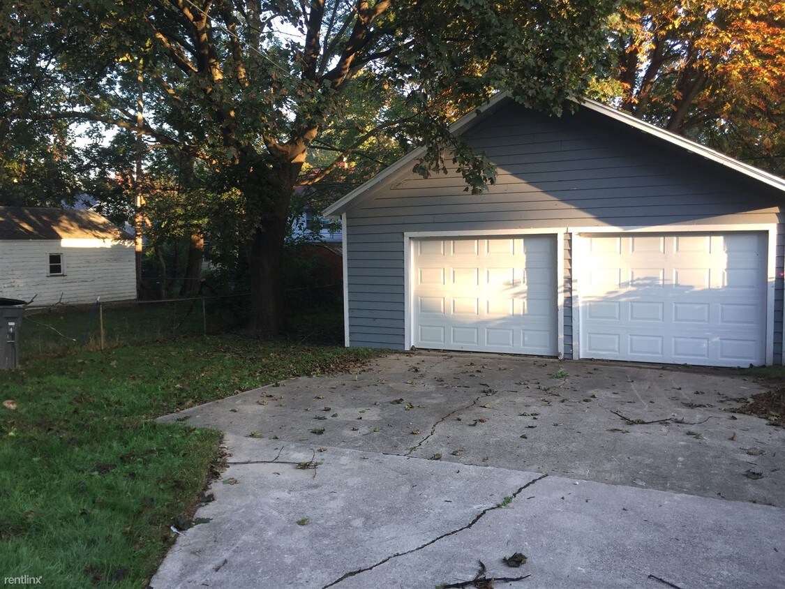 Building Photo - 1810 Loxley Rd