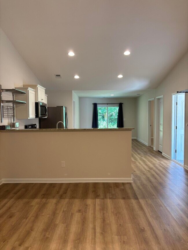 Foto del edificio - 2185 Stillpointe Dr