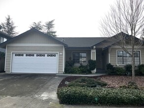 Building Photo - 516 Gertrude Dr