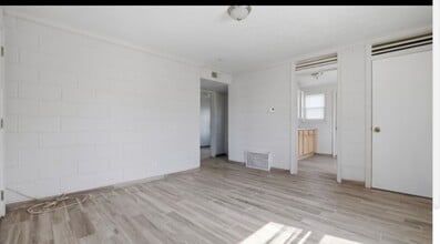 Building Photo - 2945 Schofield Ave