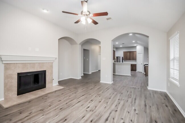 Foto del edificio - 1919 Treasure Mountain Dr