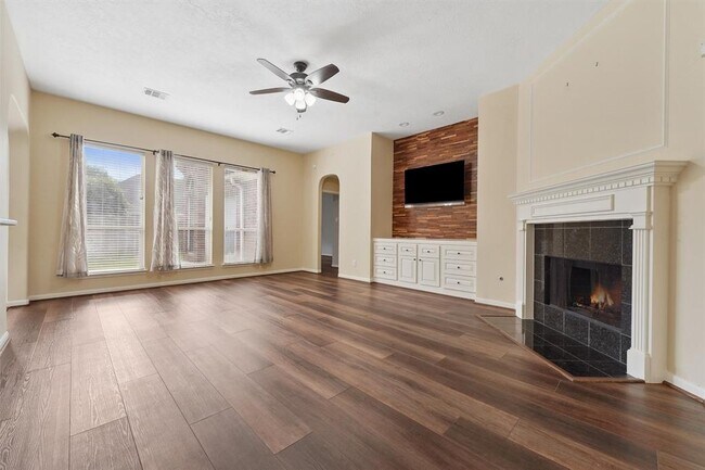Building Photo - 4123 Stoneburg Dr